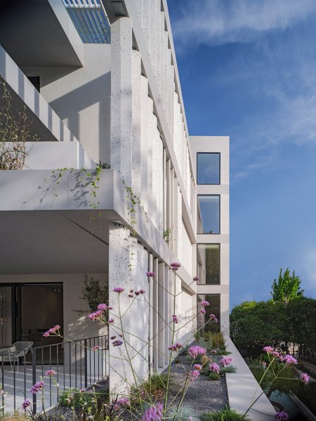 ''Ogarden'' κτίριο πολλαπλών χρήσεων με ιδιαίτερη έμφαση στην εφαρμογή βιοκλιματικών αρχών