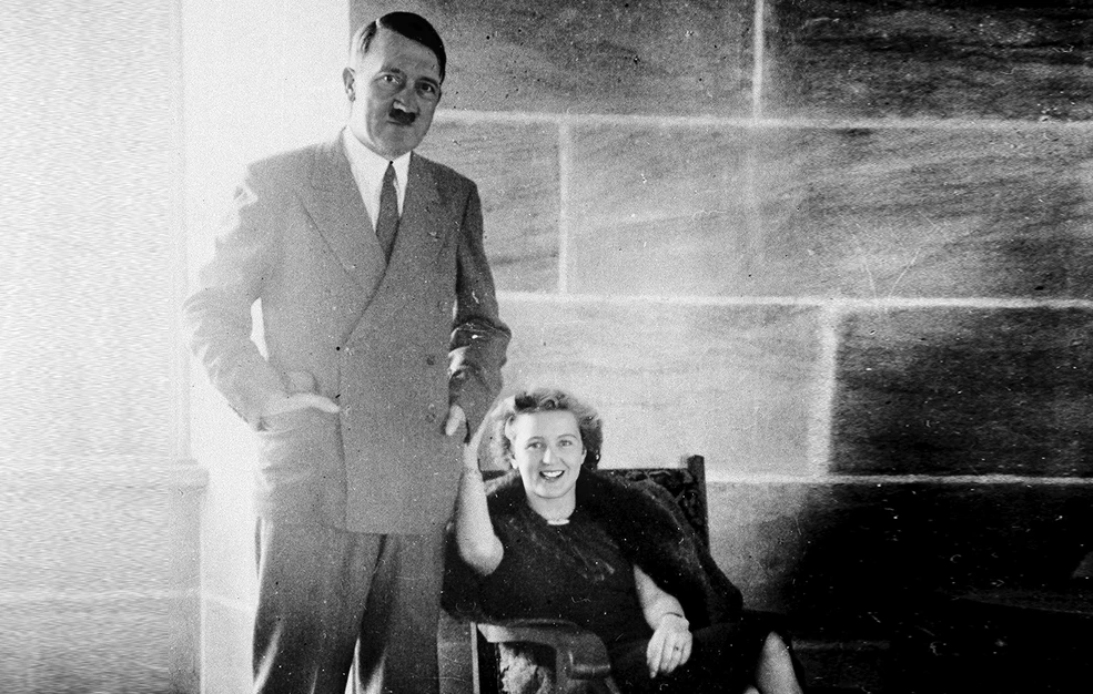 Adolf-Hitler-Eva-Braun.webp